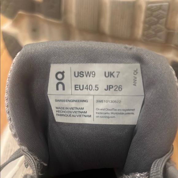 Worn Gray and White On shoes Size 9 - Picture 5 of 5